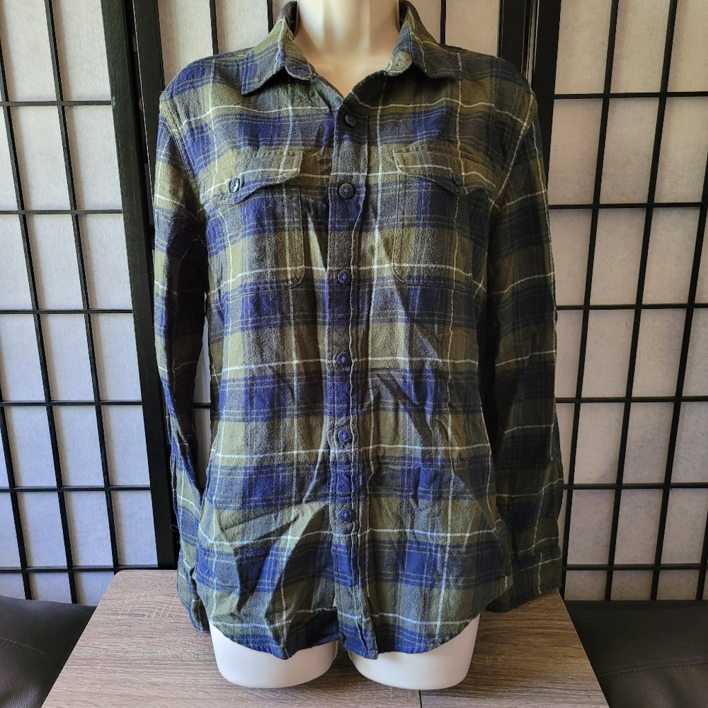 2/$8 • EUC American Eagle Plaid Button-Up Top